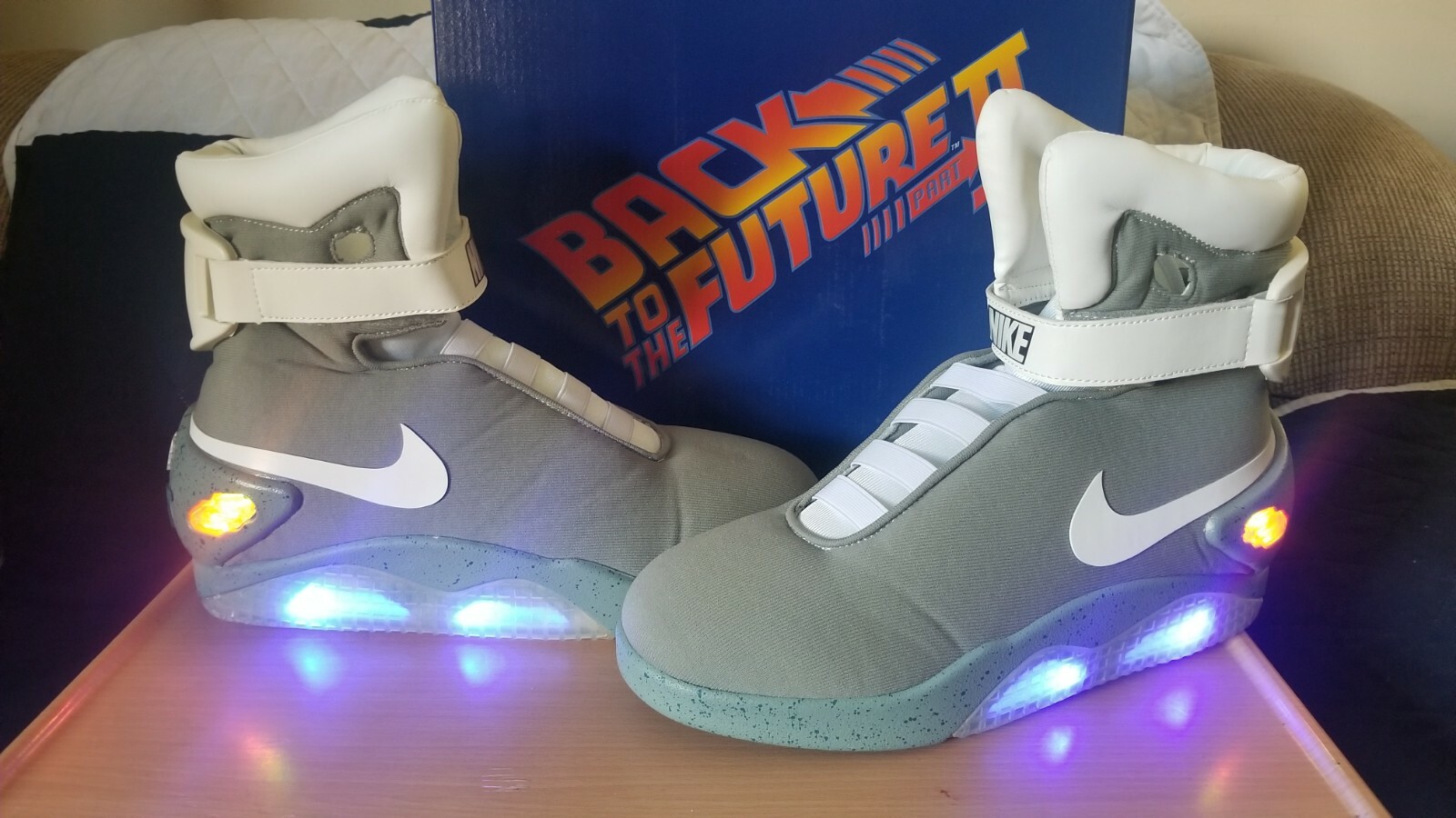 nike mag universal studios